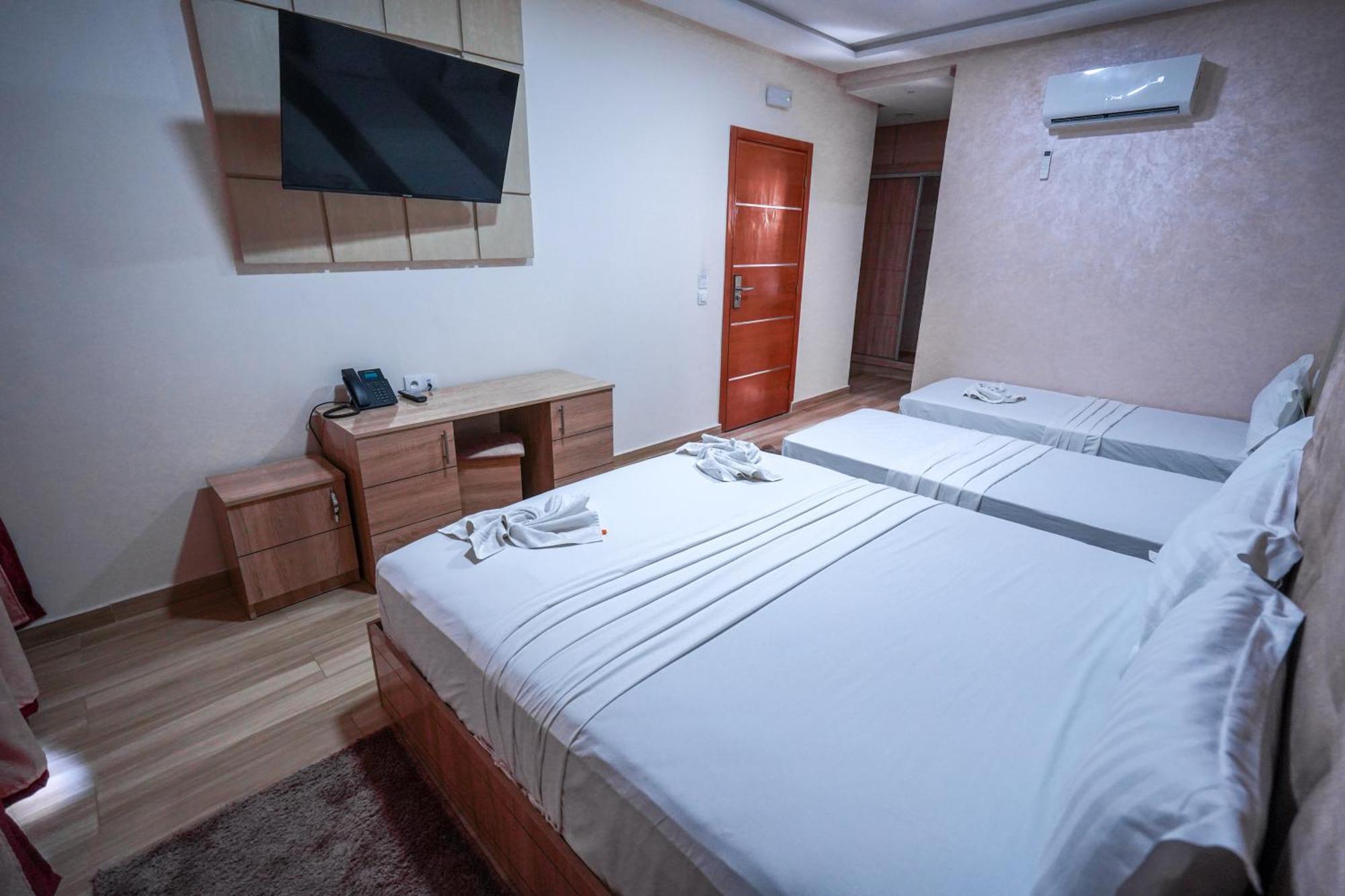 Fekri Hotel Meknès Zewnętrze zdjęcie