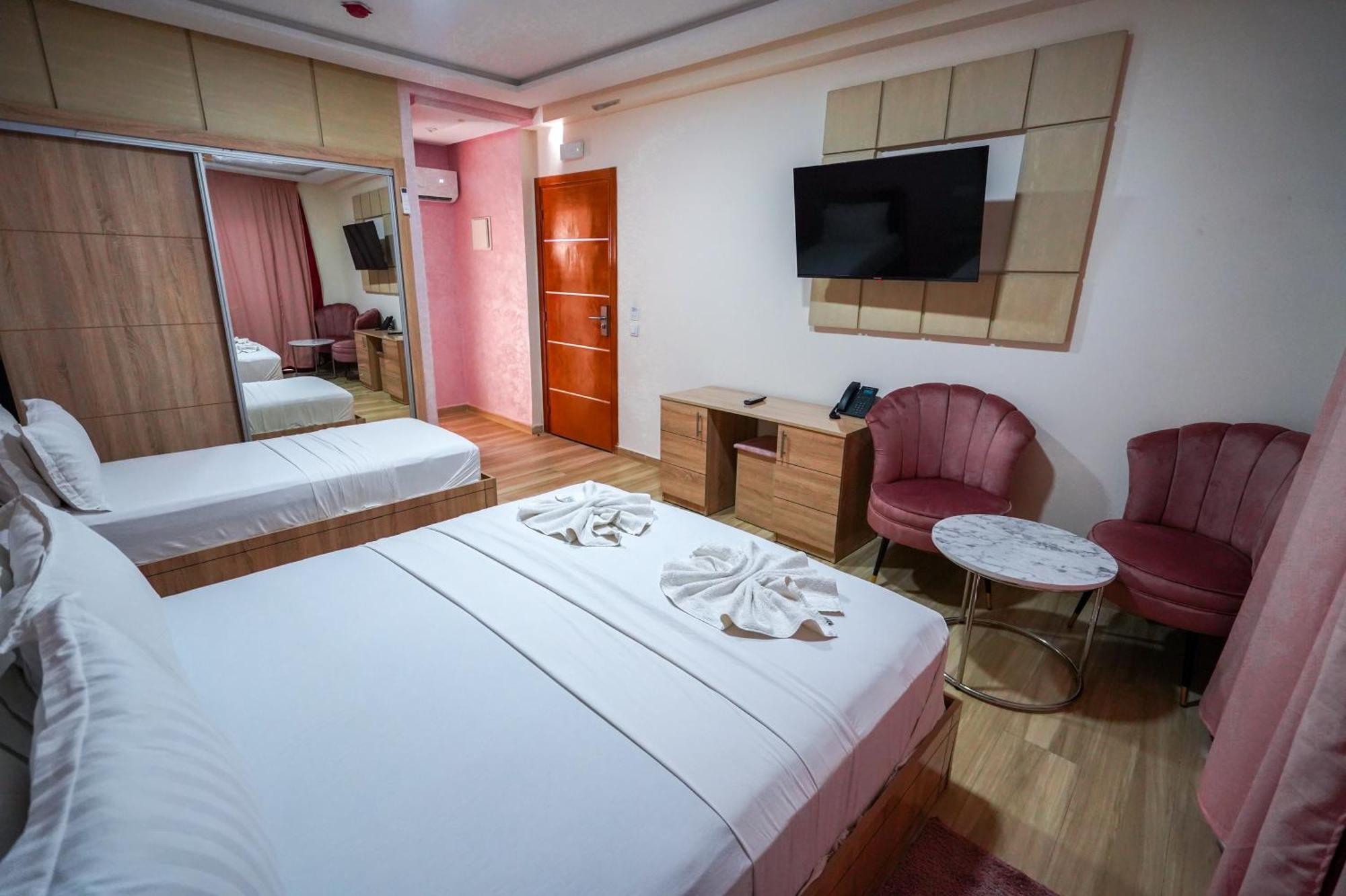 Fekri Hotel Meknès Zewnętrze zdjęcie